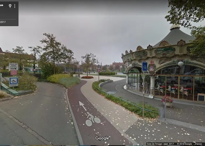 Les Du Cygne アパート